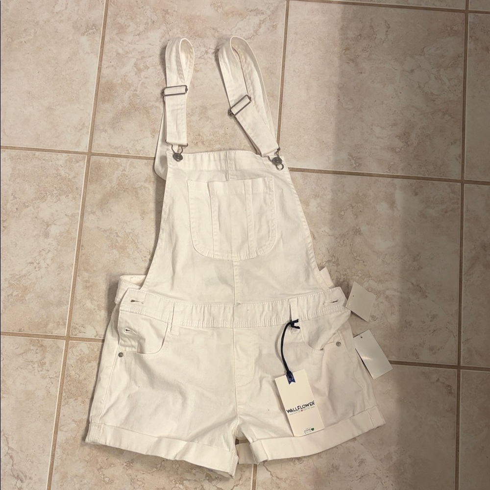 Wallflower Cream Women's Overall Shorts
